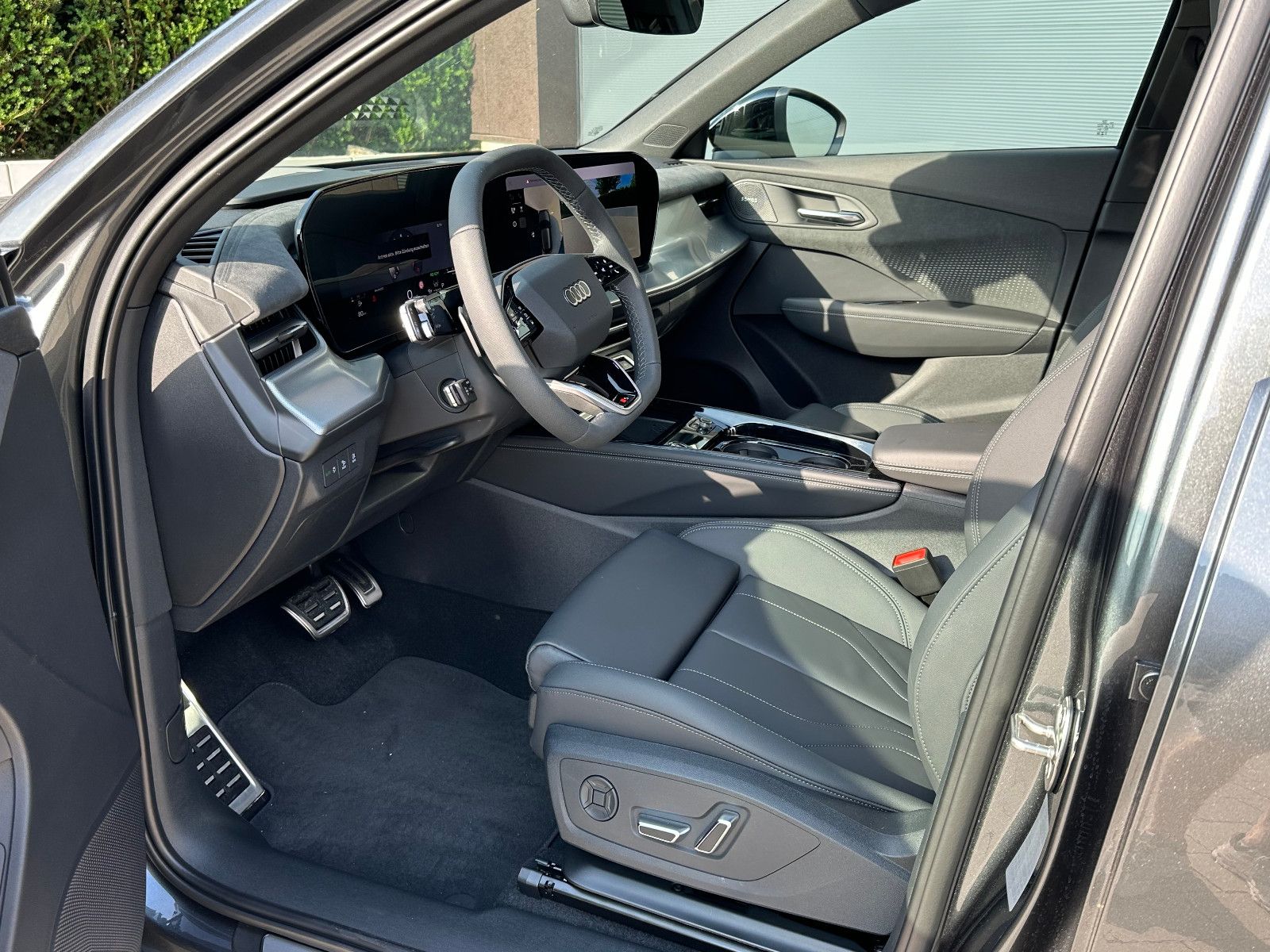 Audi Q3 Sportback TFSI quattro S line PANO LEDER AHK