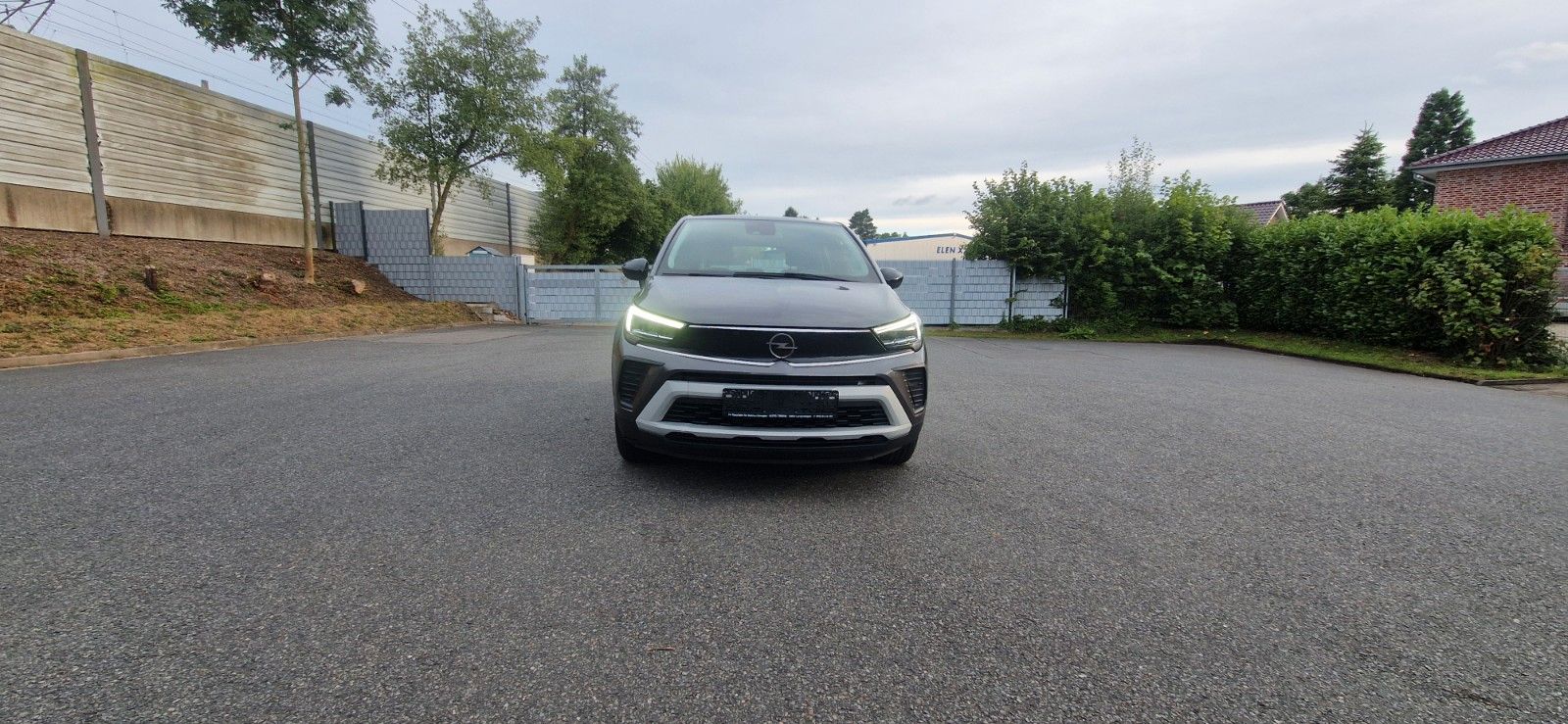 Opel Crossland Elegance Diesel - Samsaru's Car Outlet