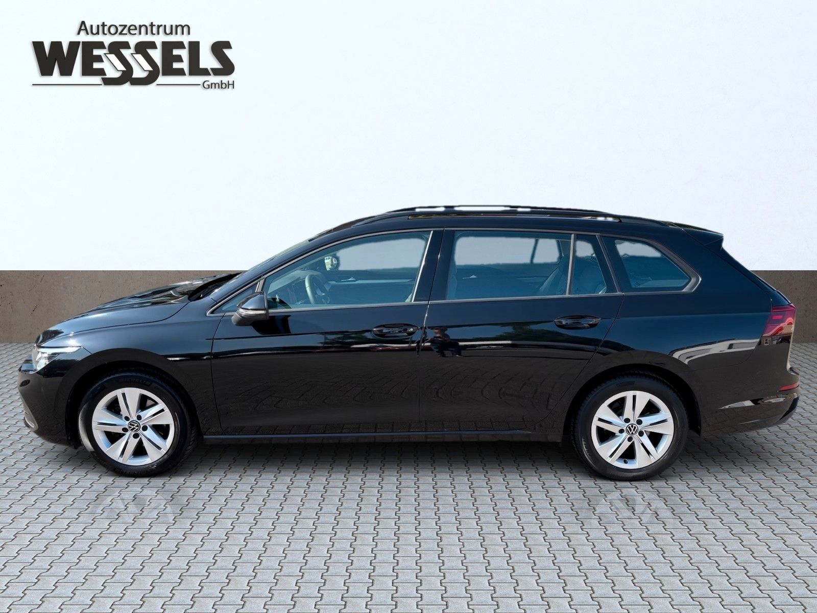 Volkswagen Golf VIII Variant Life - Samsaru's Car Outlet