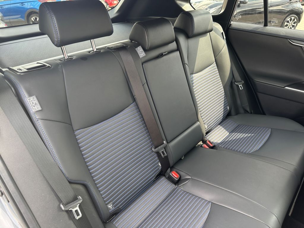 Toyota RAV 4 2.5 4x2 Hybrid Style - Samsaru's Car Outlet