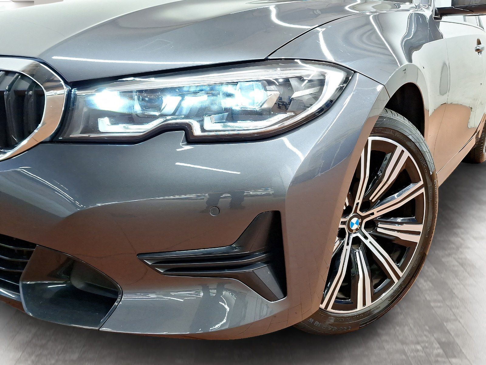 BMW 320d xDrive Limousine Sport Line - Samsaru's Car Outlet