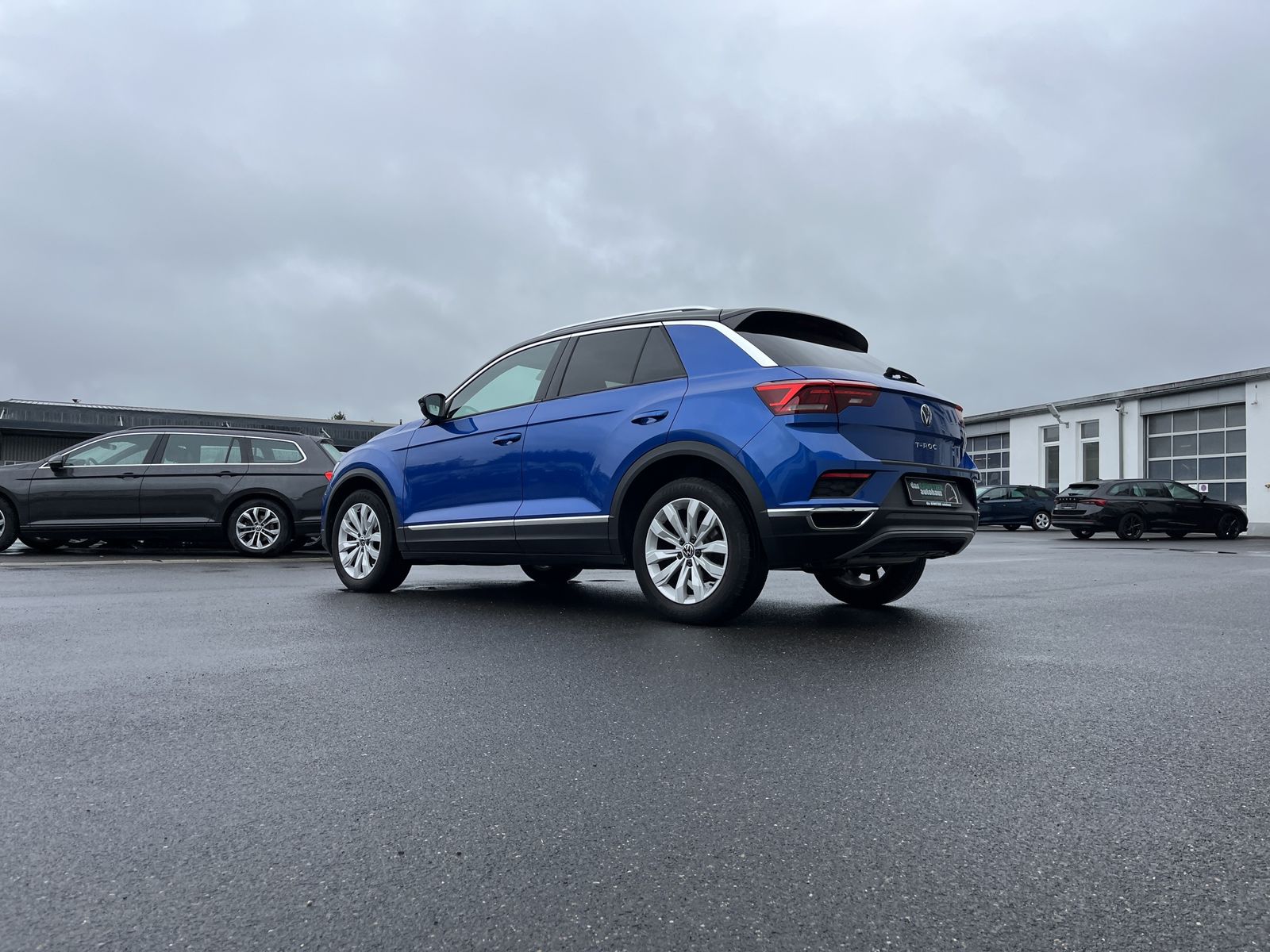 Volkswagen T-Roc 1.5 TSI DSG Sport - Samsaru's Car Outlet