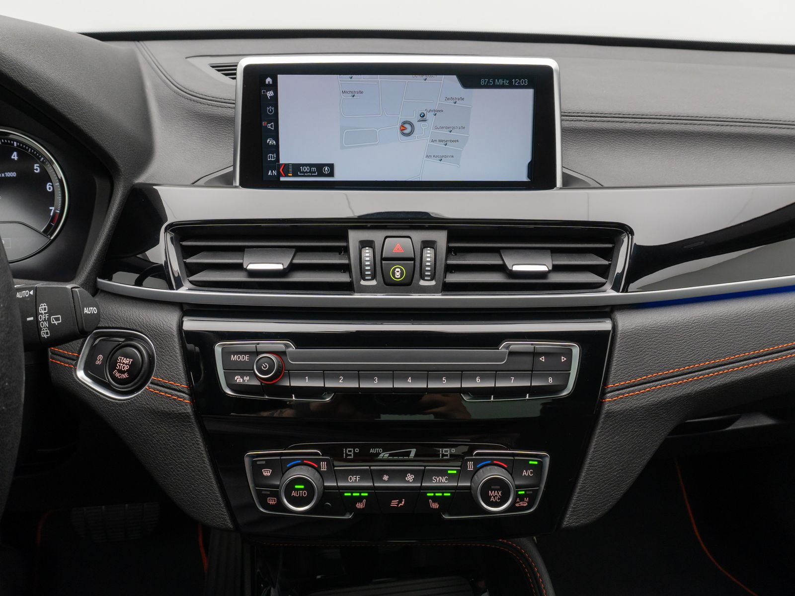 BMW X1 xD20i Sport Line - Samsaru's Car Outlet
