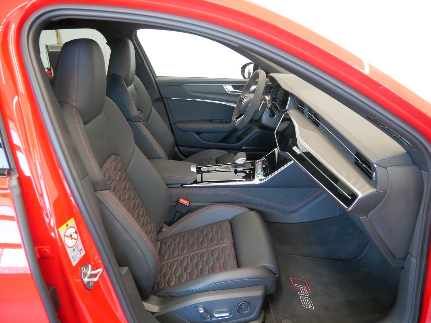 Audi RS 6 Avant tiptr. KERAMIK MATRIX AHK PANO HEAD-U