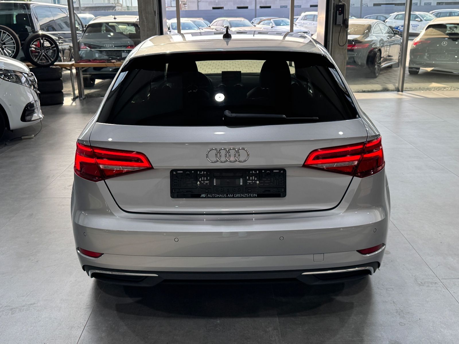 Audi A3 Sportback 40 e-tron sport - Samsaru's Car Outlet
