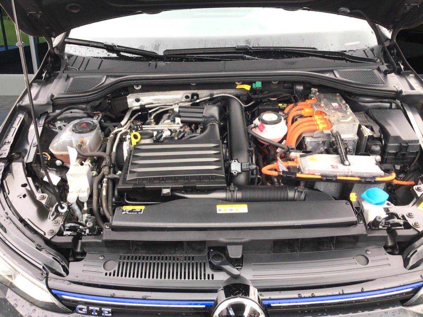 Volkswagen Golf VIII GTE - Samsaru's Car Outlet