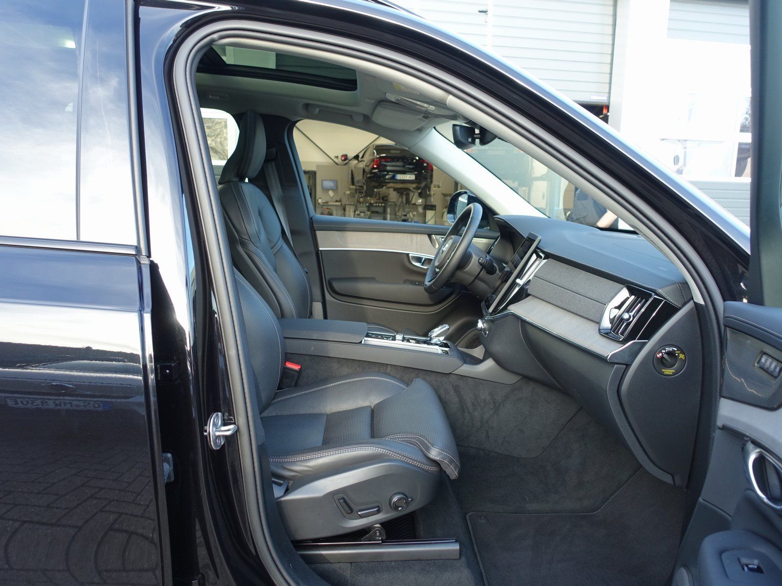 Volvo XC90 Plus Dark T8 AWD Plug-in Hybrid/Pano/FourC/