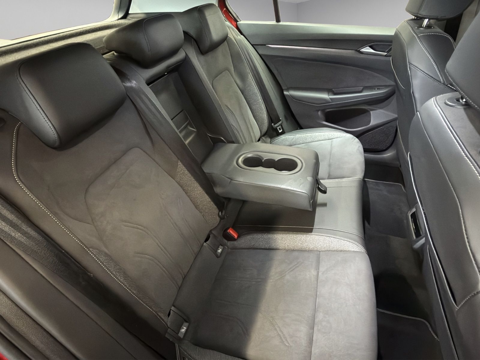 Volkswagen Golf VIII 1.5 eTSI eHybrid Style NAV+ACC+HUD+360