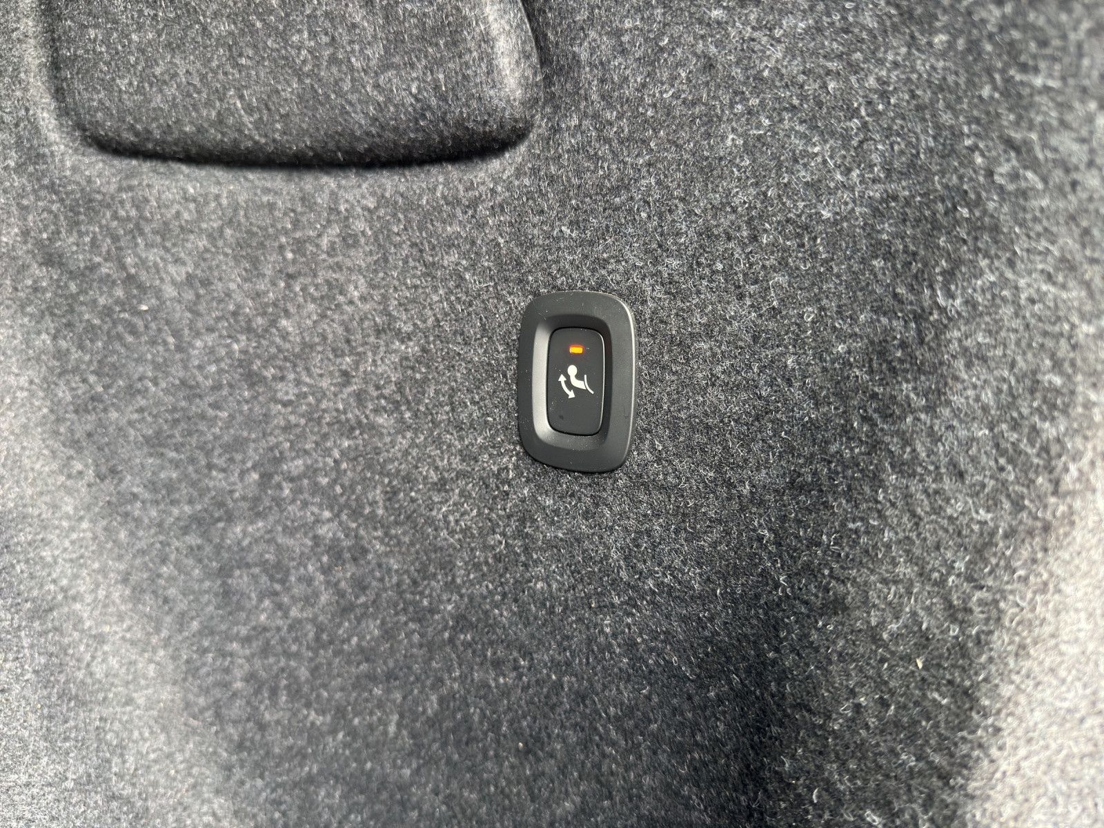 Volvo XC40 Plus Recharge Pure Electric 2WD