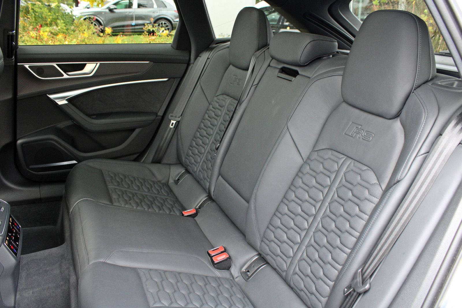 Audi RS6 Avant TFSI qu performance PANO LASER AHK HUD