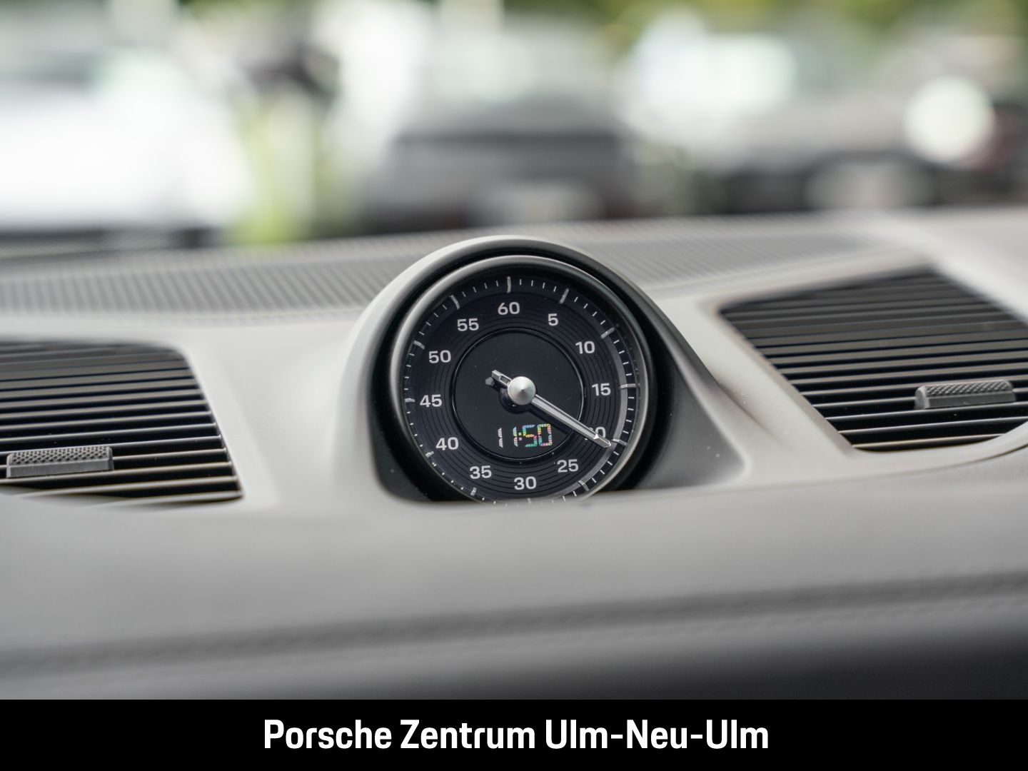 Porsche Cayenne Hinterachslenkung InnoDrive Head-Up