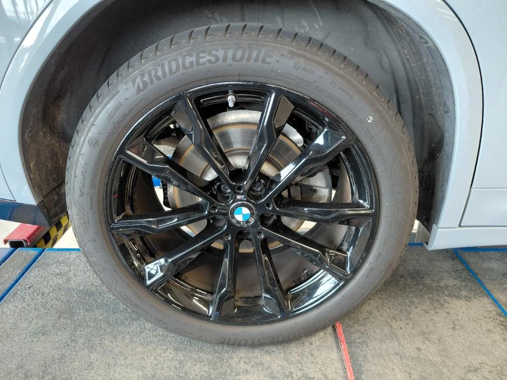 BMW X4 30d xDrive M Sport AHK/HEADUP/SITZLÜFTUNG/PAN