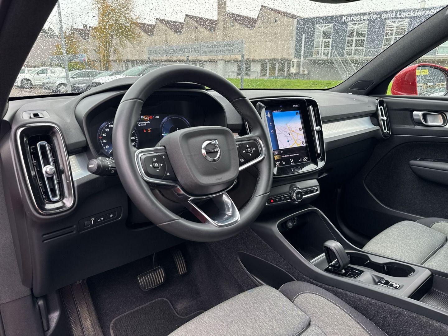 Volvo XC40 Core Recharge Plug-In Hybrid 2WD StandHZG A