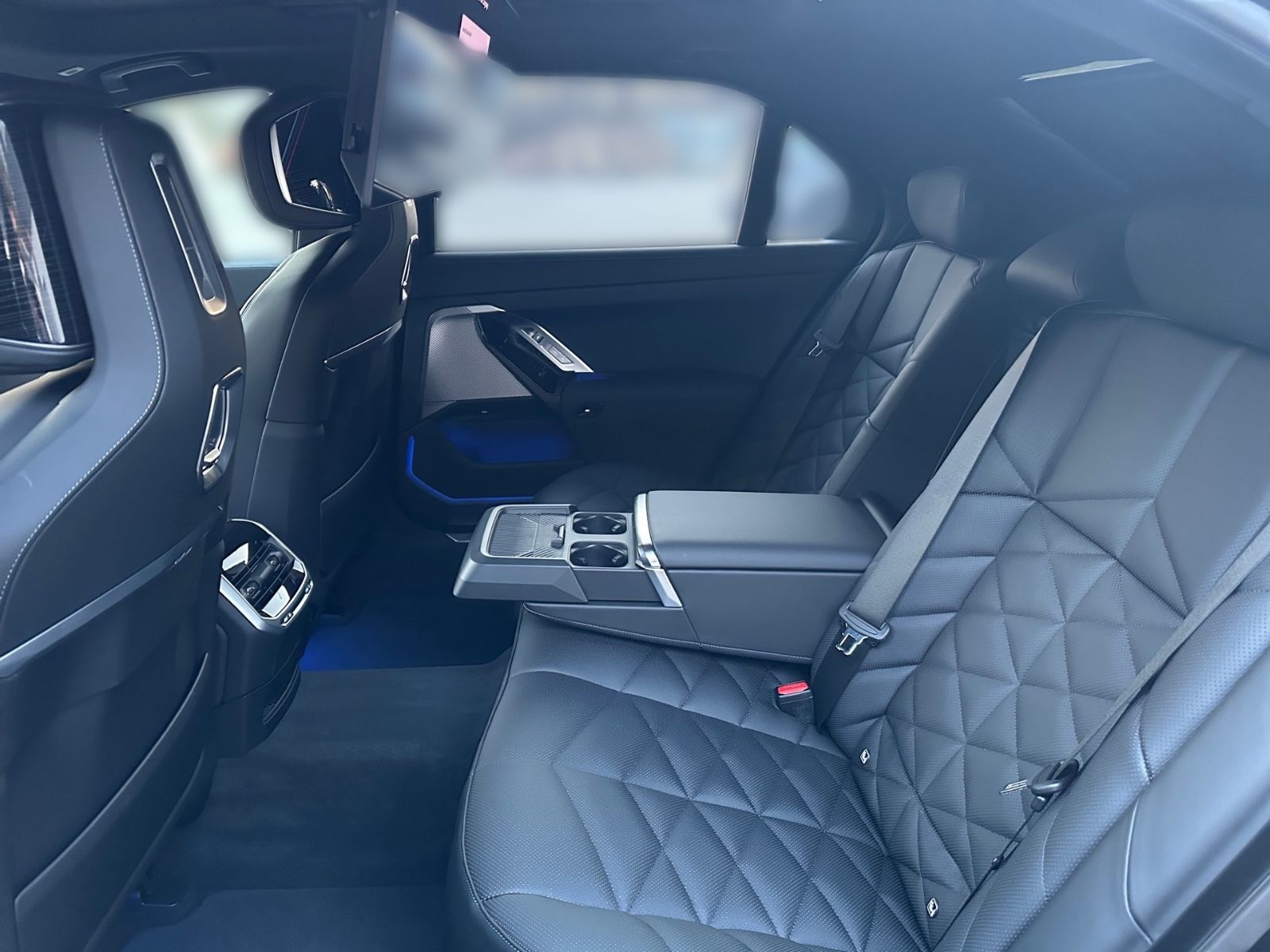 BMW 740 d xDrive M Sport  Fond Entertainment,TV