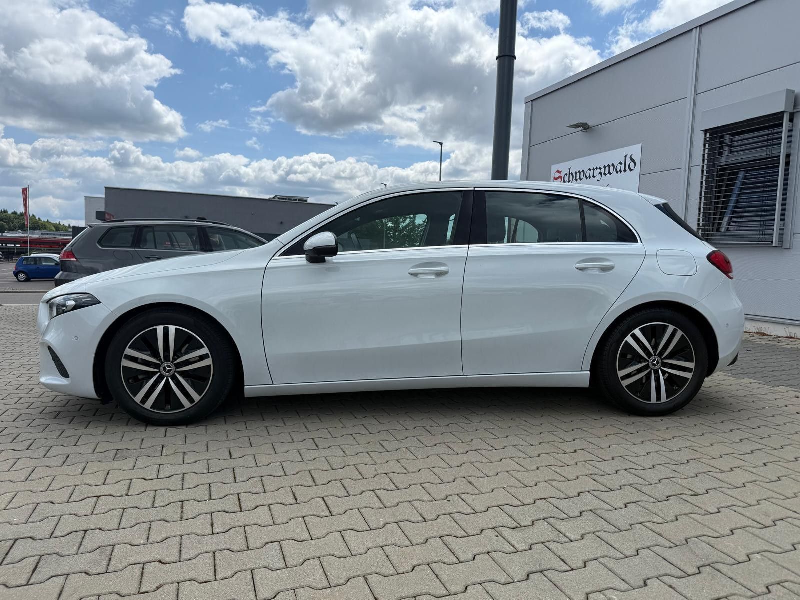 Mercedes-Benz A 200 7G-DTC Advanced - Samsaru's Car Outlet