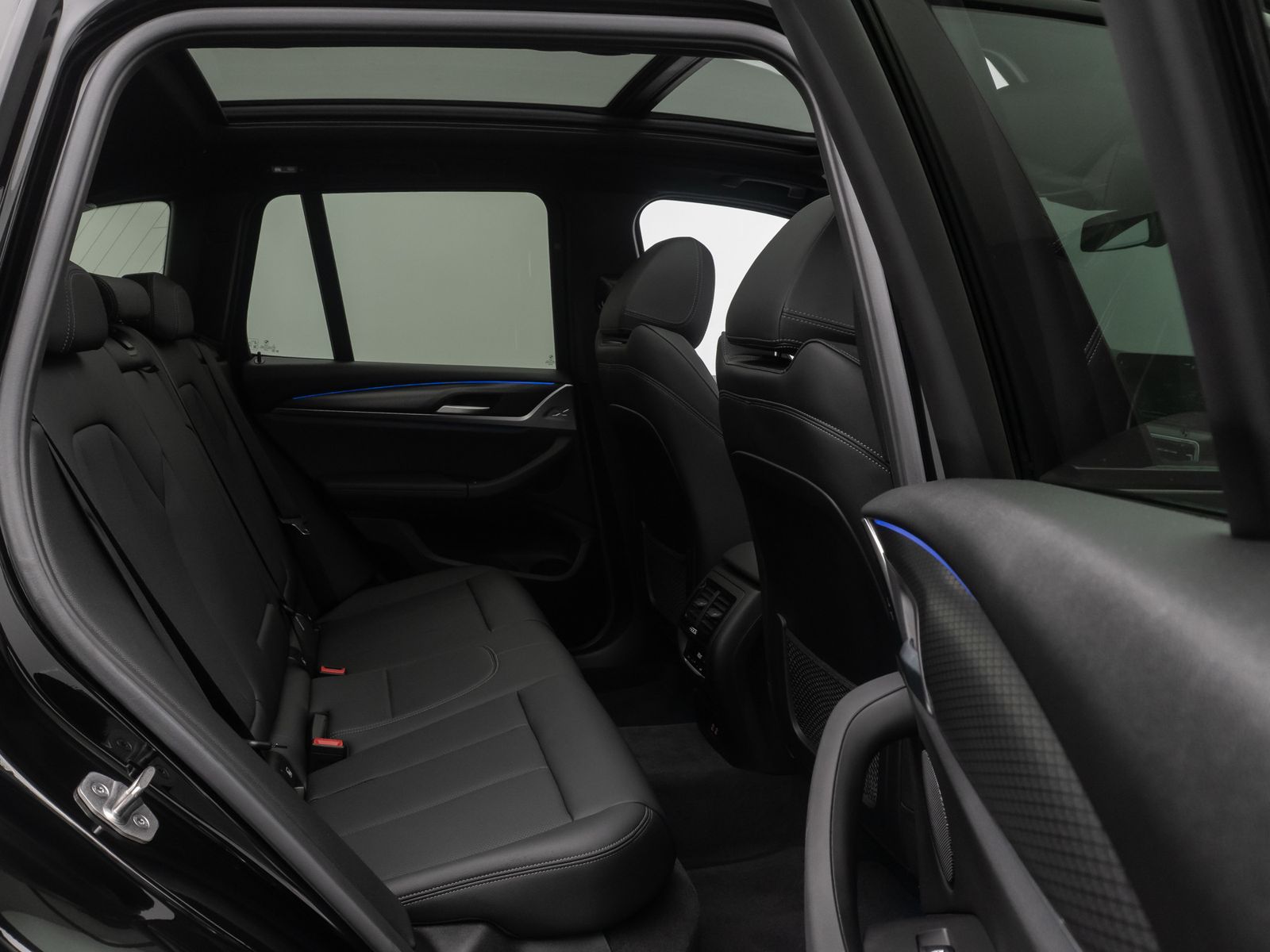 BMW X3 xD30i M Sport AHK Kamera DAB HUD Panorama 20"