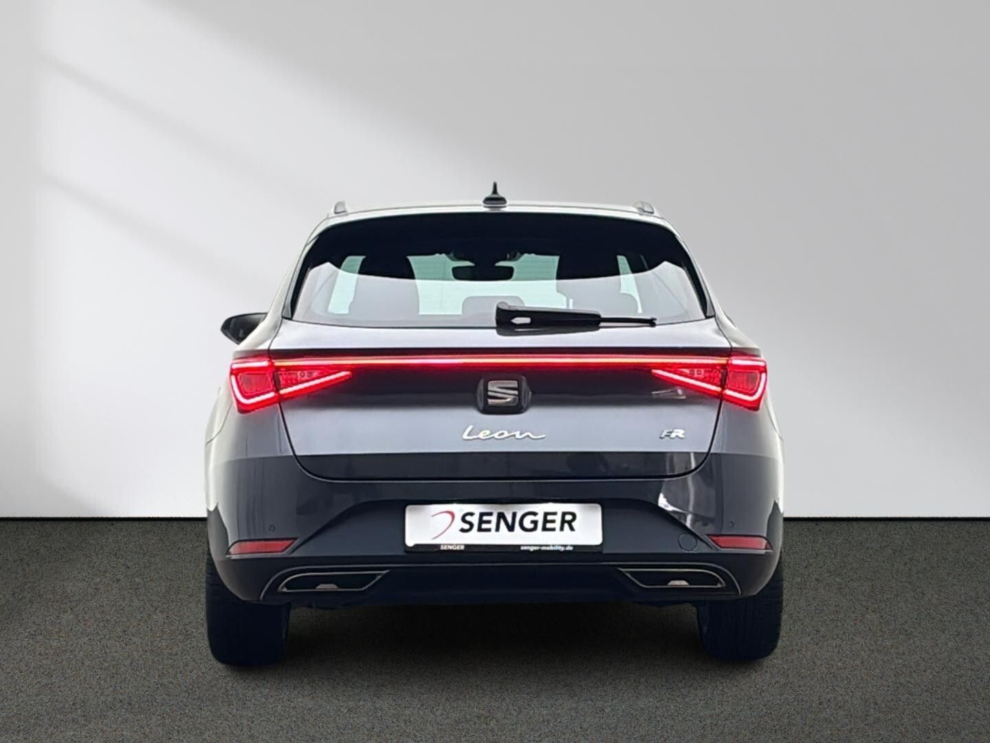 Seat Leon Sportstourer FR 2.0 TDI DSG LED ACC AHK