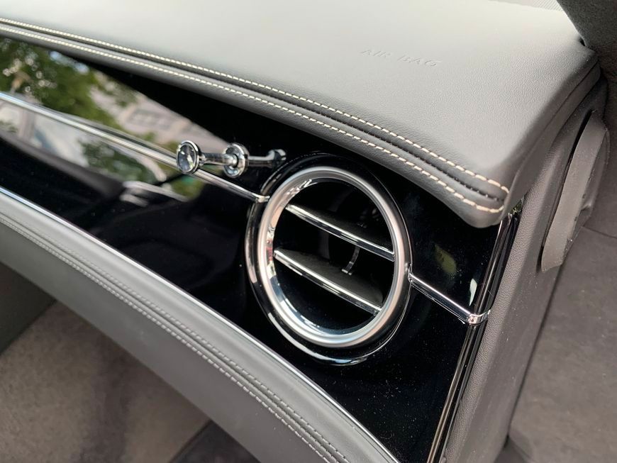 Bentley New Continental GT V8 Hybrid Black Edition