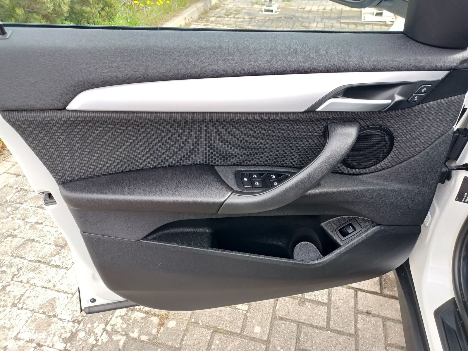 BMW X1 xDrive18d Advantage - Samsaru's Car Outlet