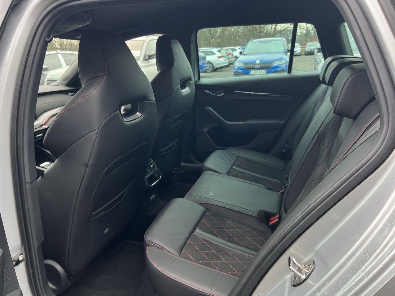 Skoda Octavia Combi RS - Samsaru's Car Outlet