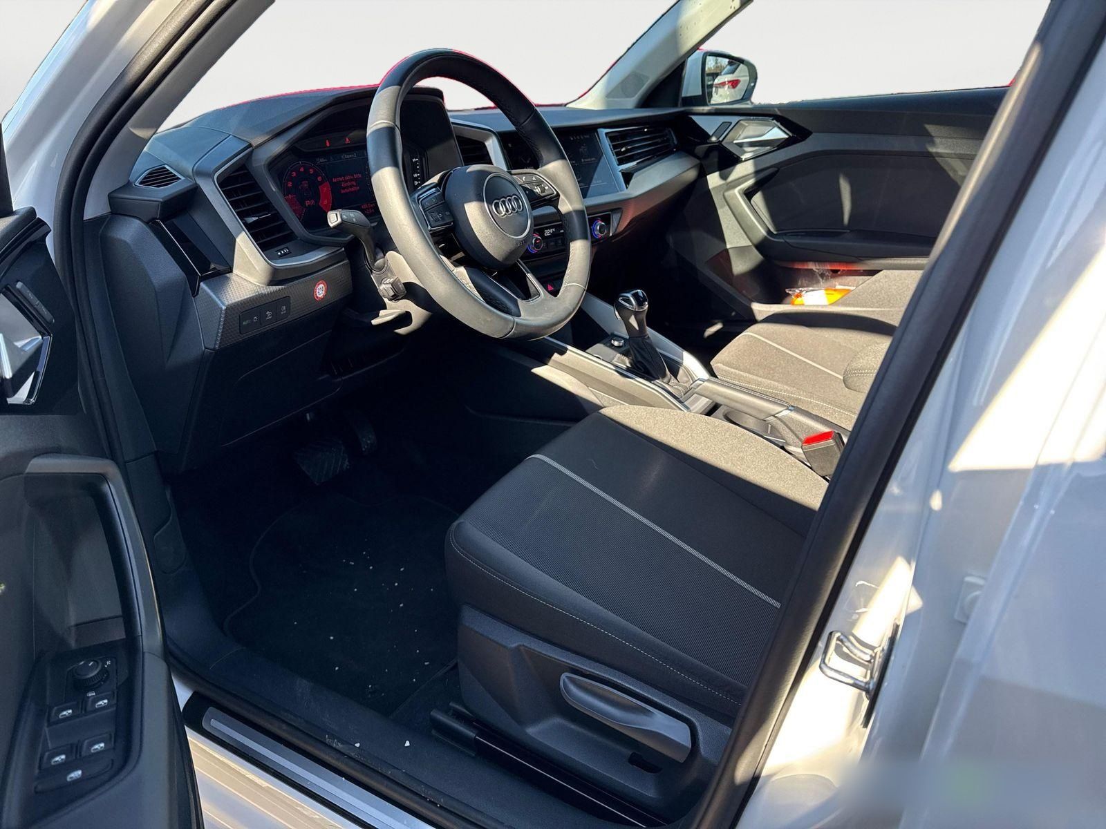 Audi A1 allstreet 30 TFSI S tronic - Samsaru's Car Outlet