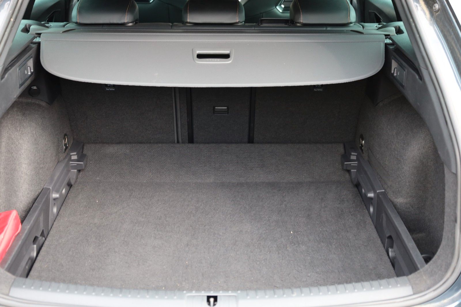 Cupra Sportstourer 2.0 TSI DSG - Samsaru's Car Outlet