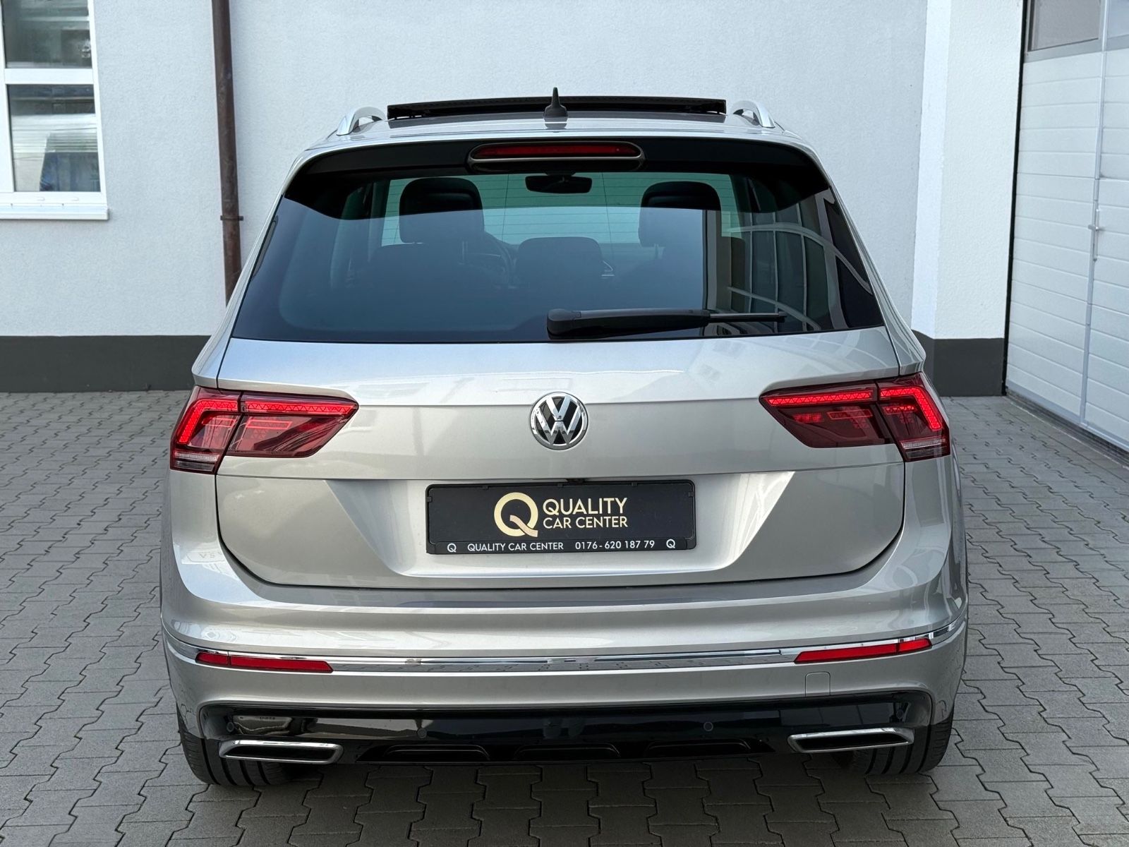 Volkswagen Tiguan Highline 4Motion - Samsaru's Car Outlet