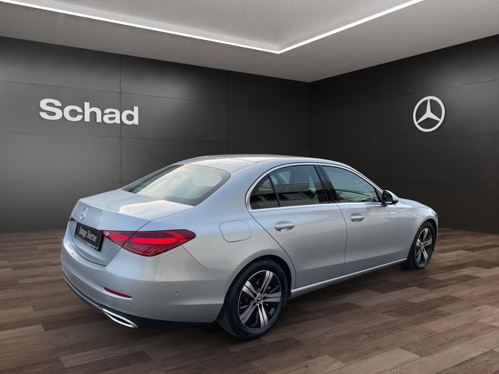 Mercedes-Benz C 180 - Samsaru's Car Outlet