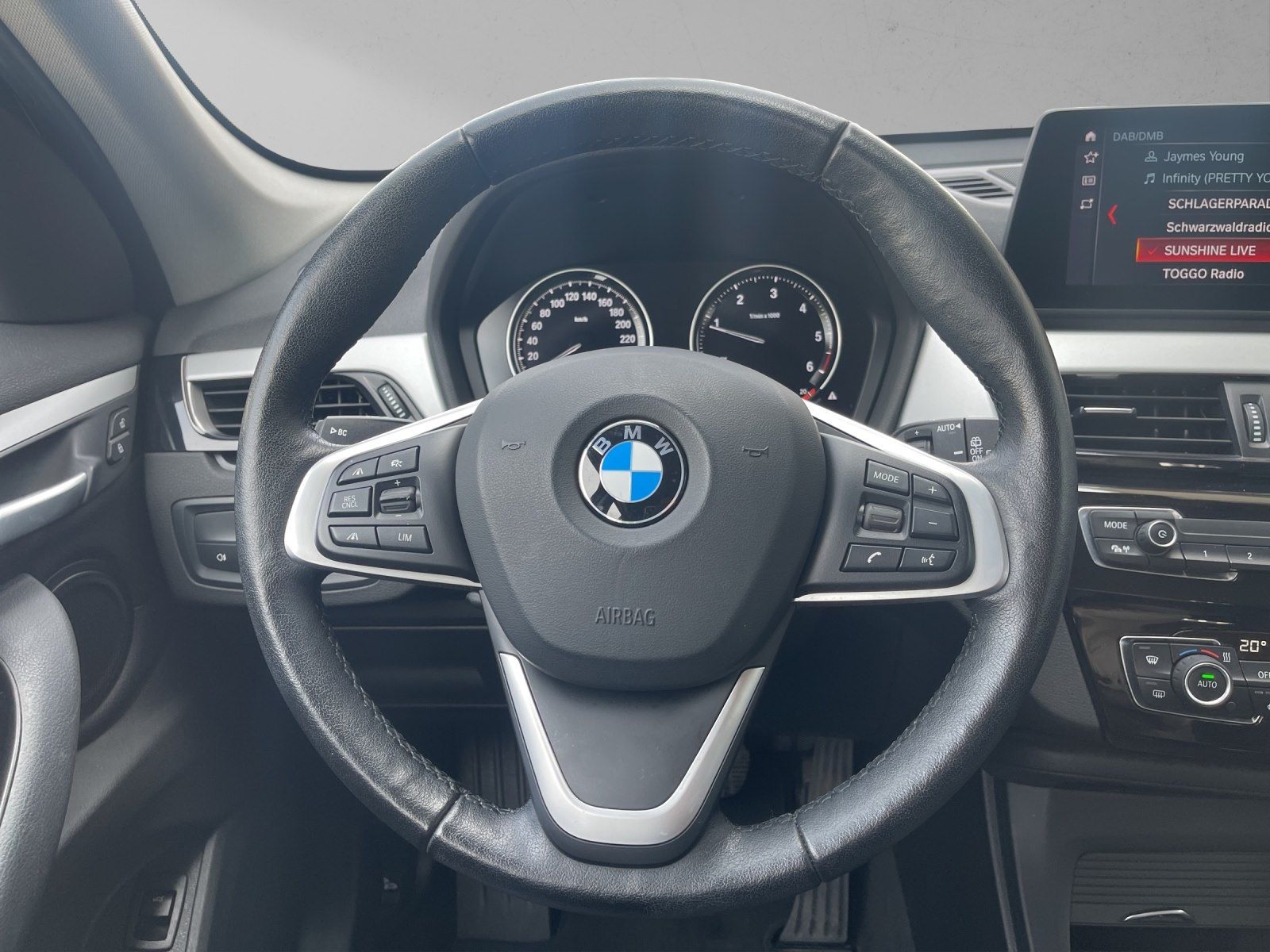BMW X1 xDrive25d Advantage - Samsaru's Car Outlet