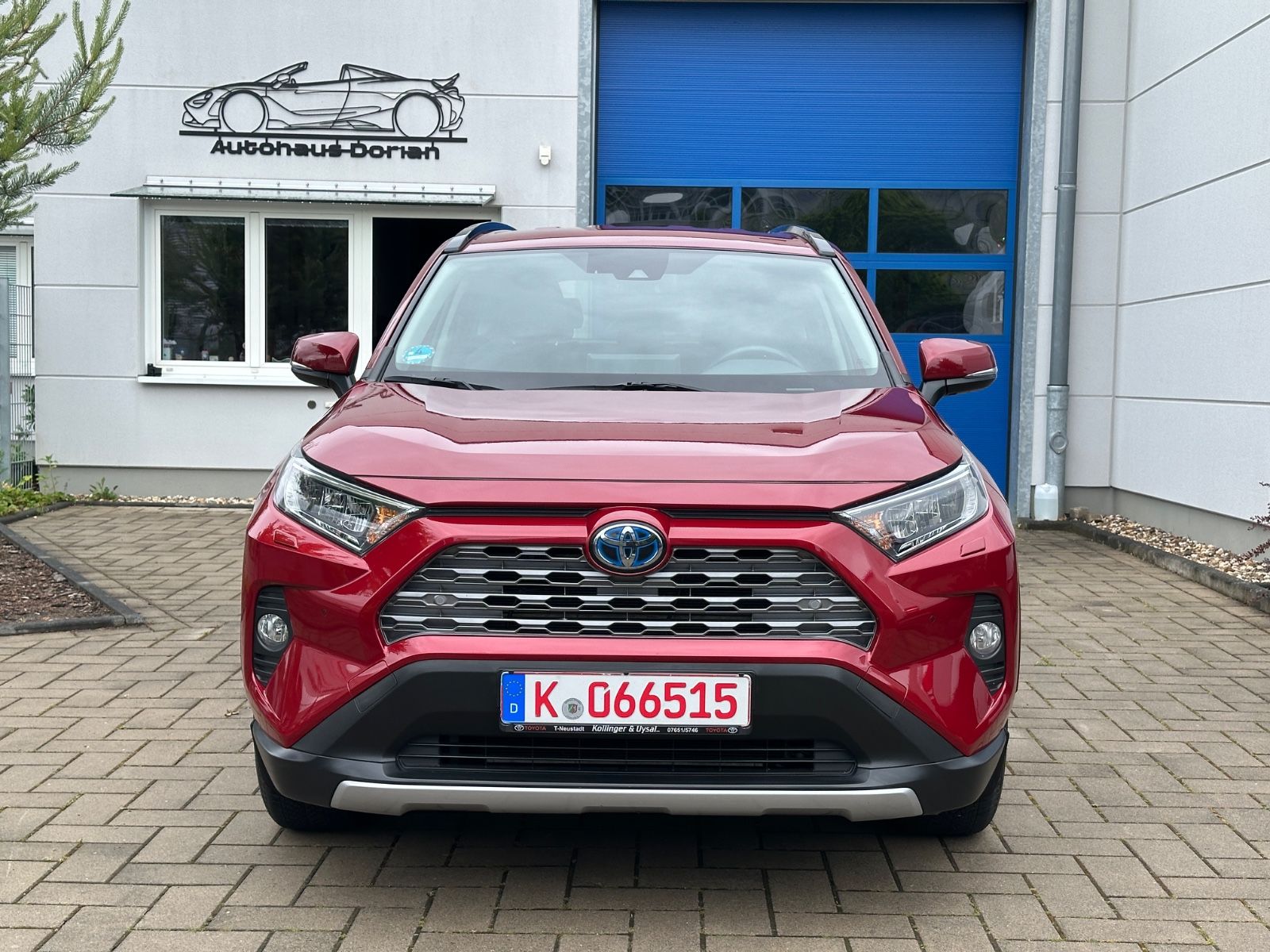 Toyota RAV 4 2.5 Hybrid 4x4 - Samsaru's Car Outlet