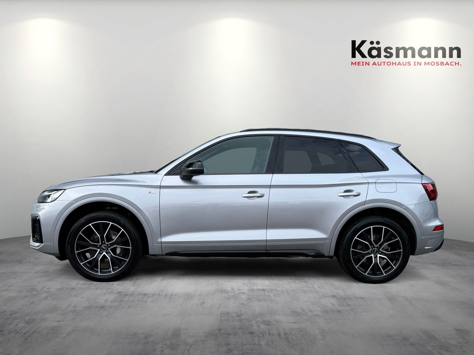 Audi Q5 S line 55TFSIe qu - Samsaru's Car Outlet