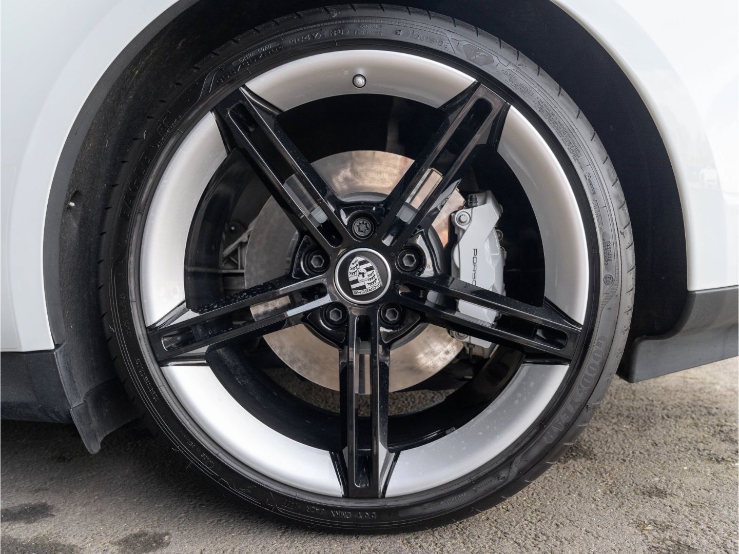 Porsche Taycan 4S Sport Turismo BOSE 22kW PSCB 18-Wege
