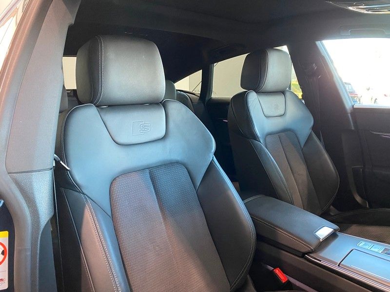 Audi A7 quattro S-line+ ViCo Laser Pano HUD AHK ACC