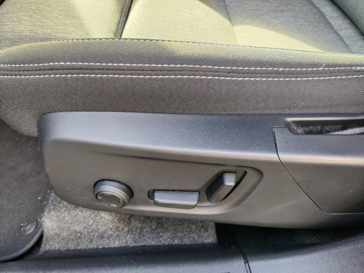 Volvo XC40 B3 Plus Dark 8-fach Aktionspreis