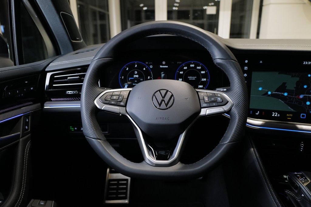 Volkswagen Touareg 3.0TDI R-Line Nachtsicht Dynaudio StdHz