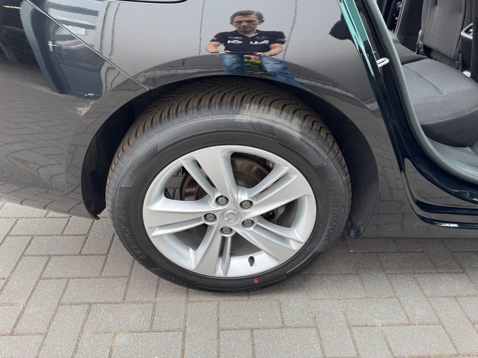 Opel Insignia B Sports Tourer Business - Samsaru's Car Outlet