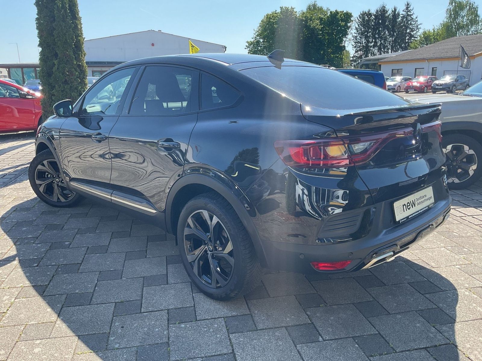 Renault Arkana E-TECH engineered hybrid 145 - Samsaru's Car Outlet