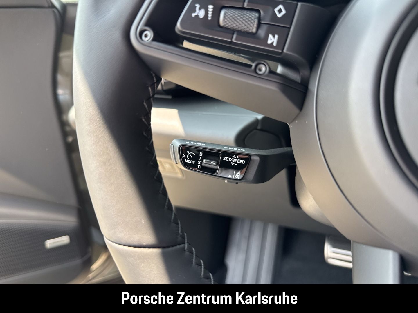 Porsche Macan Turbo BOSE Luftfederung LED-Matrix