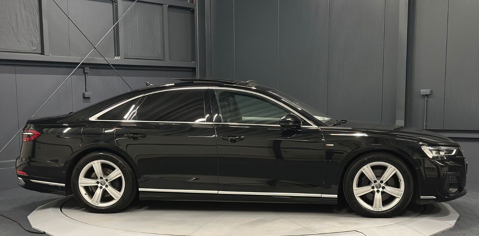 Audi A8 50 TDI quattro S-Line - Samsaru's Car Outlet