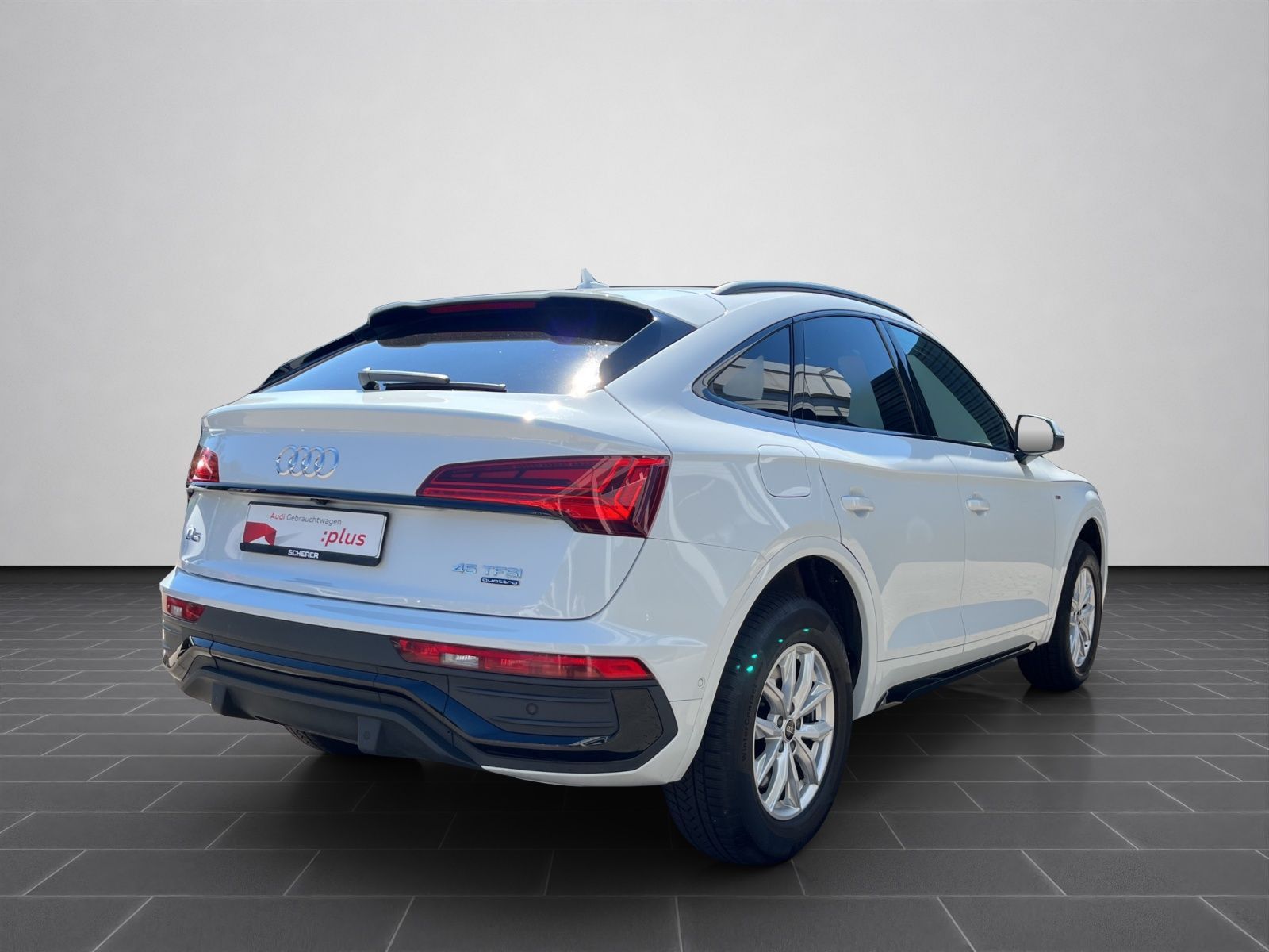 Audi Q5 Sportback S line 45 TFSI - Samsaru's Car Outlet
