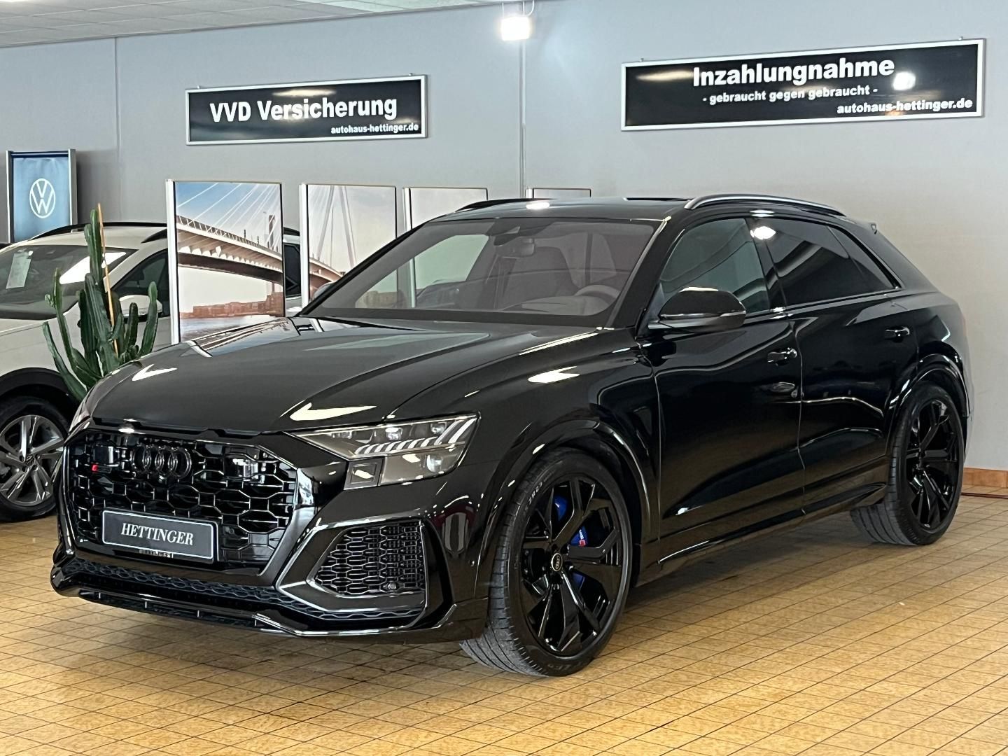 Audi RS Q8 SUV 23",Pano,305Kmh,Keramik,Spabga...
