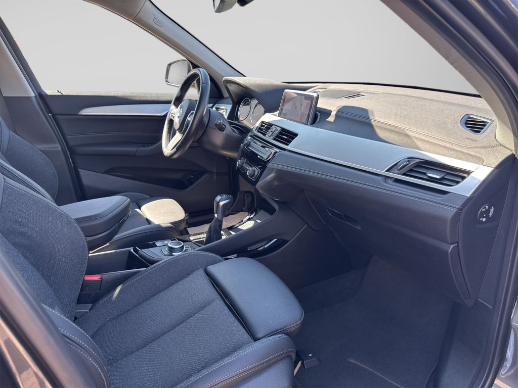BMW X1 xDrive25e Sport Line - Samsaru's Car Outlet