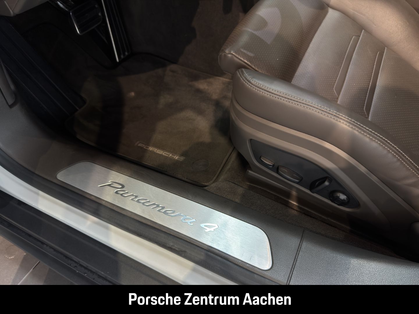 Porsche Panamera 4 E-Hybrid Surround-View Luftfederung