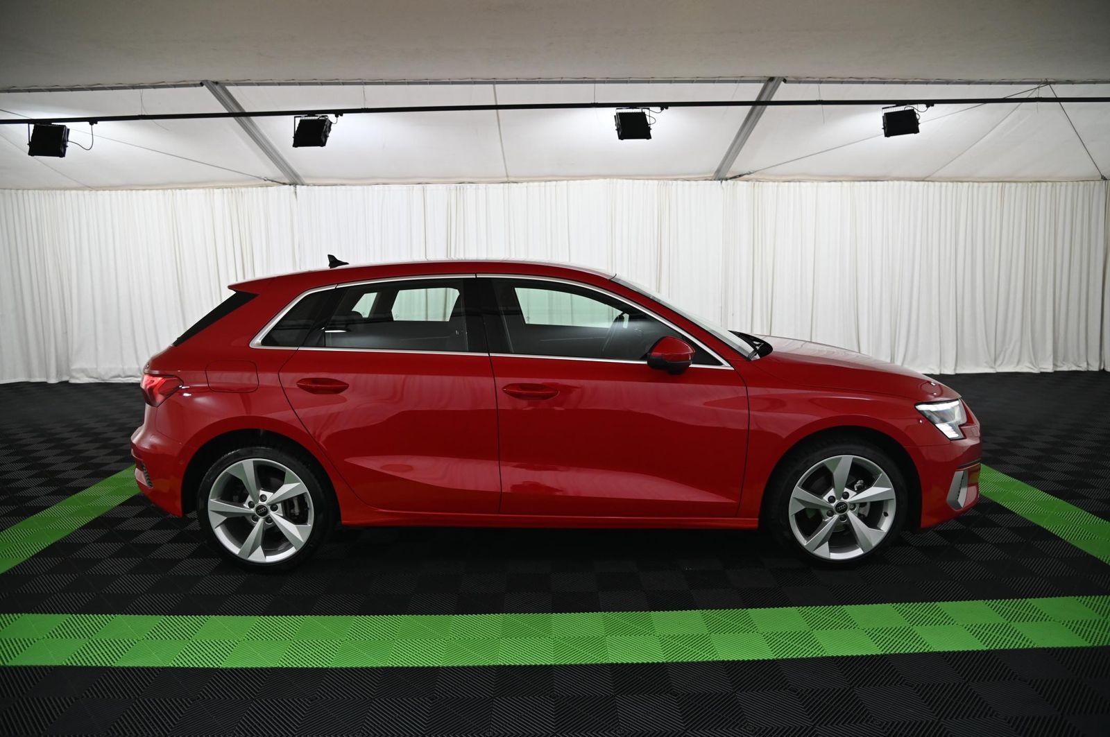 Audi A3 Sportback 35 TDI Design-Luxe MATRIX/MMI+/18