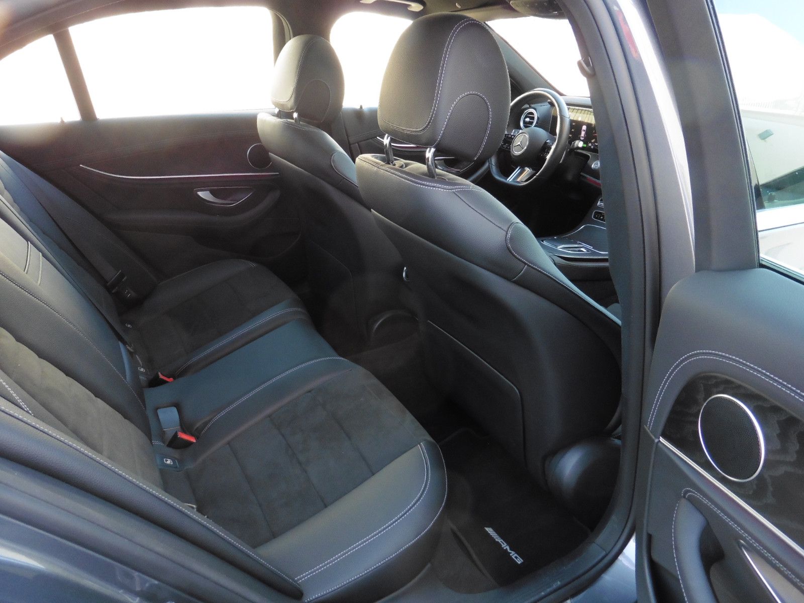 Mercedes-Benz E 300 d 4MATIC AMG Line - Samsaru's Car Outlet