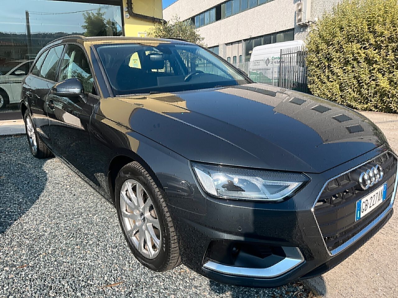 Audi A4 Avant 35 TDI S tronic - Samsaru's Car Outlet