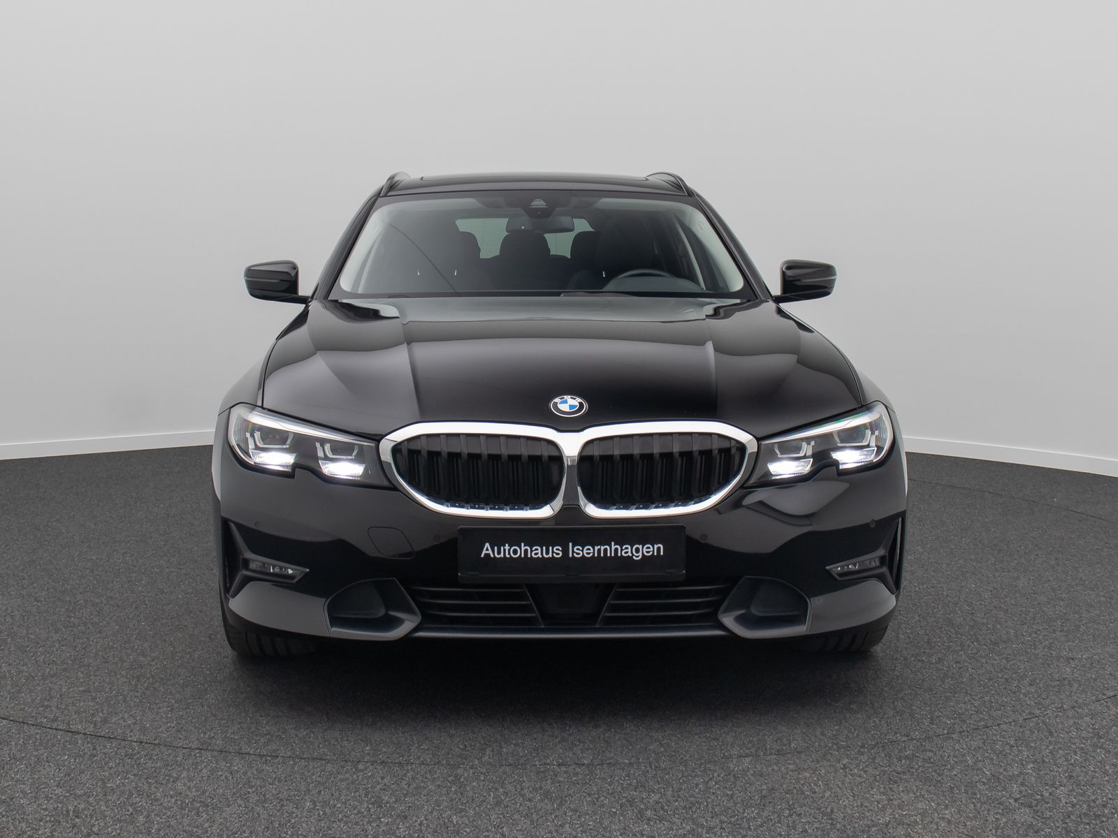 BMW 330i Sport Line - Samsaru's Car Outlet