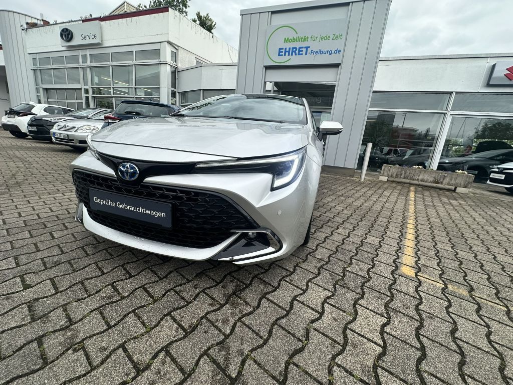 Toyota Corolla 1.8 Hybrid Team Deutschland