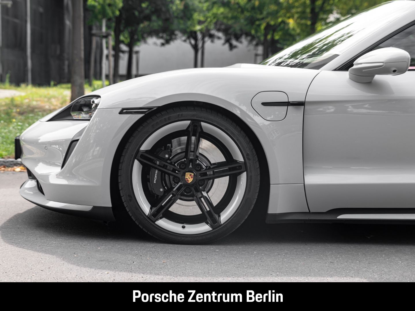 Porsche Taycan Turbo Sport Turismo Burmester Panorama