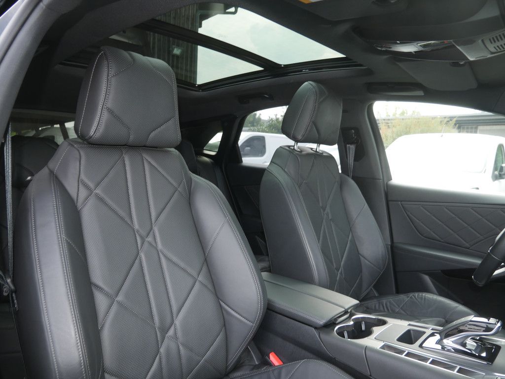 DS Automobiles DS 7 Crossback E-Tense Grand Chic 4x4 LED PANO